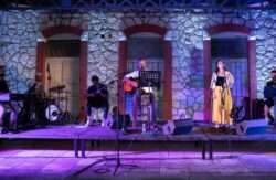 Mousiko sxima anargeioi argos