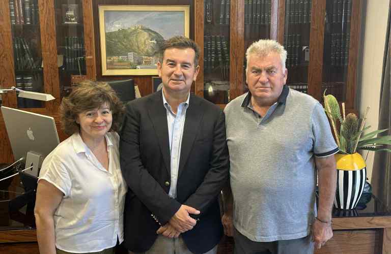 Zouloumi maltezos karavidas